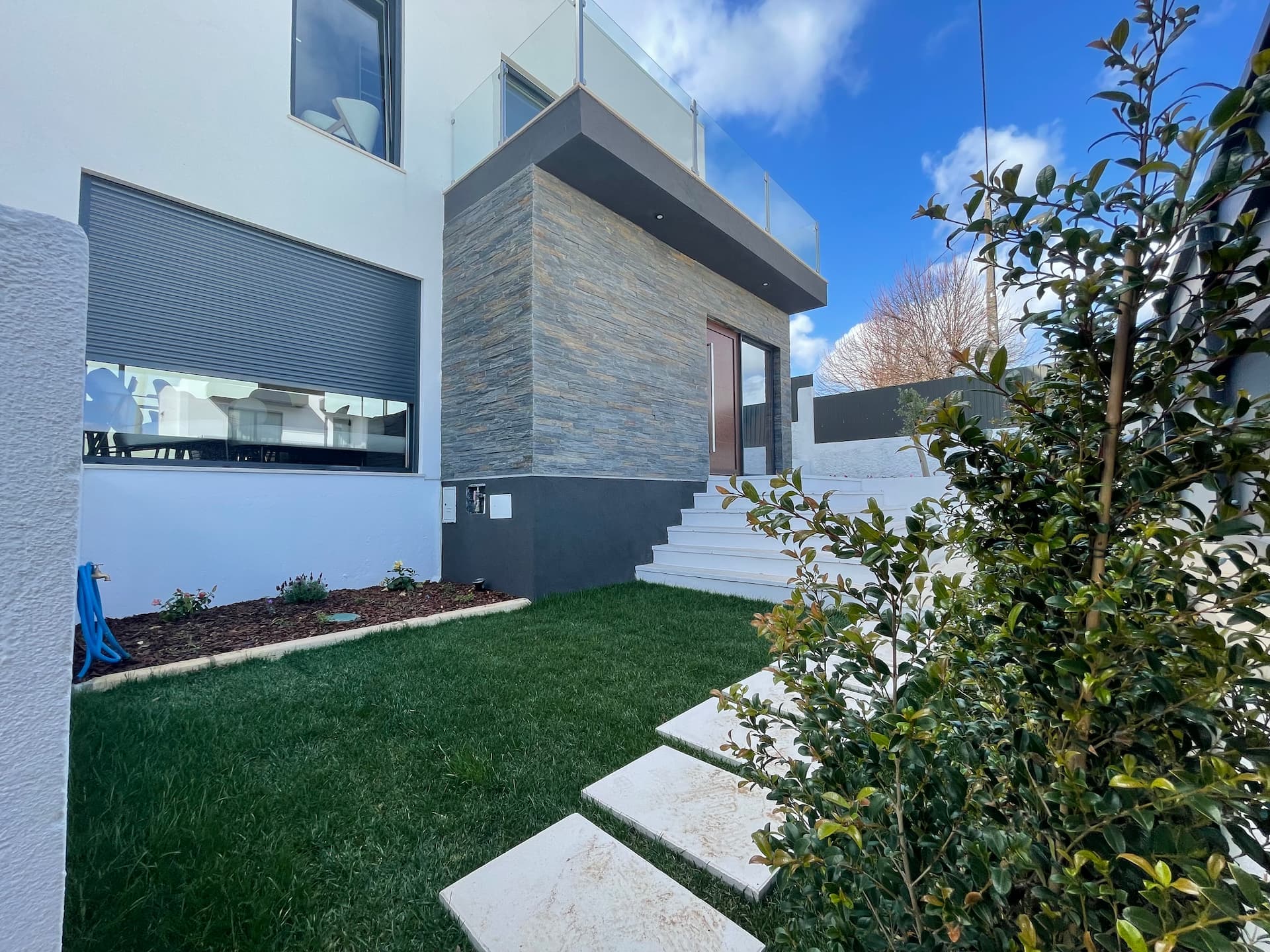 Exterior com Jardim