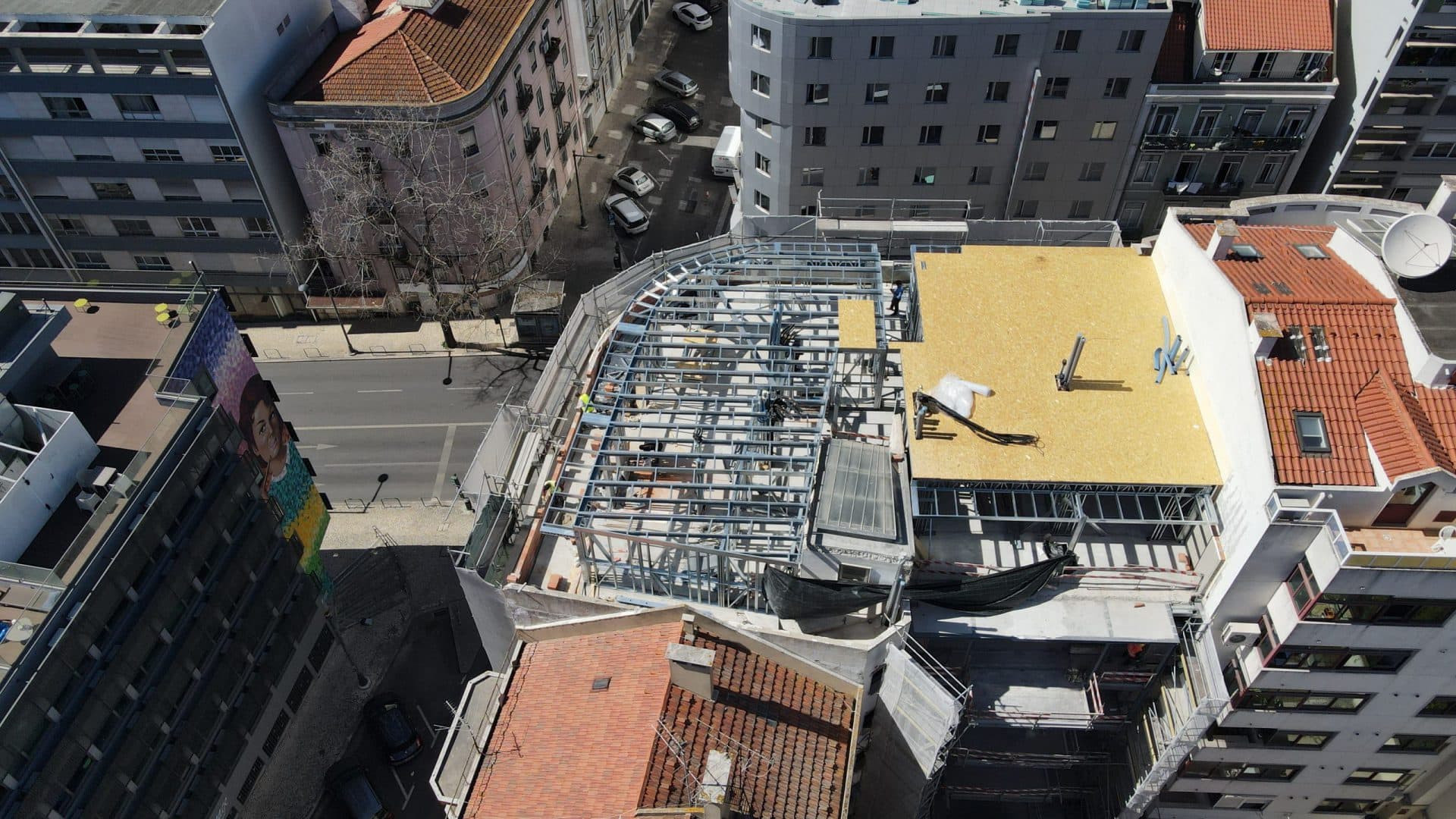 Vista da Cobertura e Prédios ao Fundo