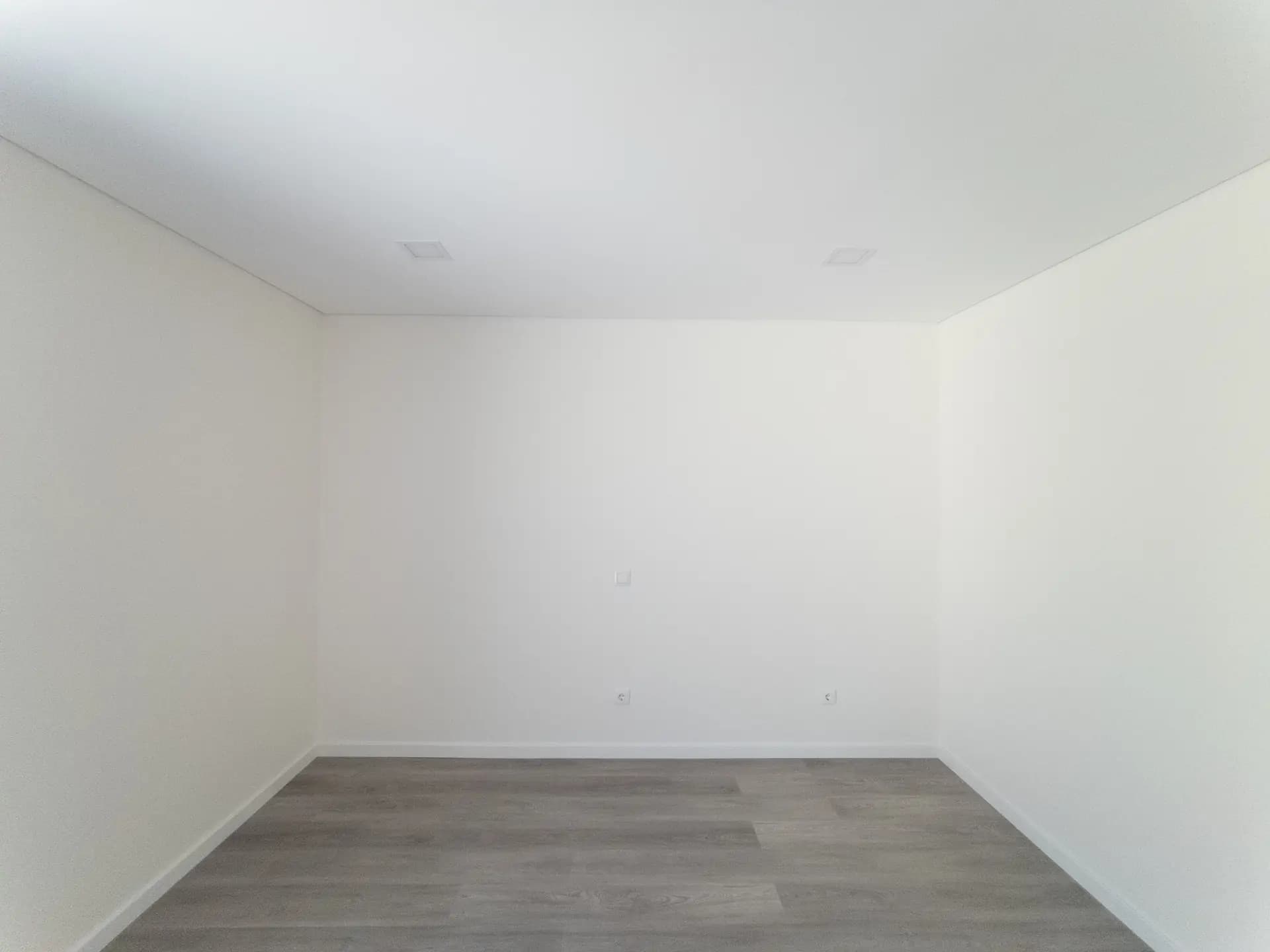 Quarto Interior com Piso em Flutuante