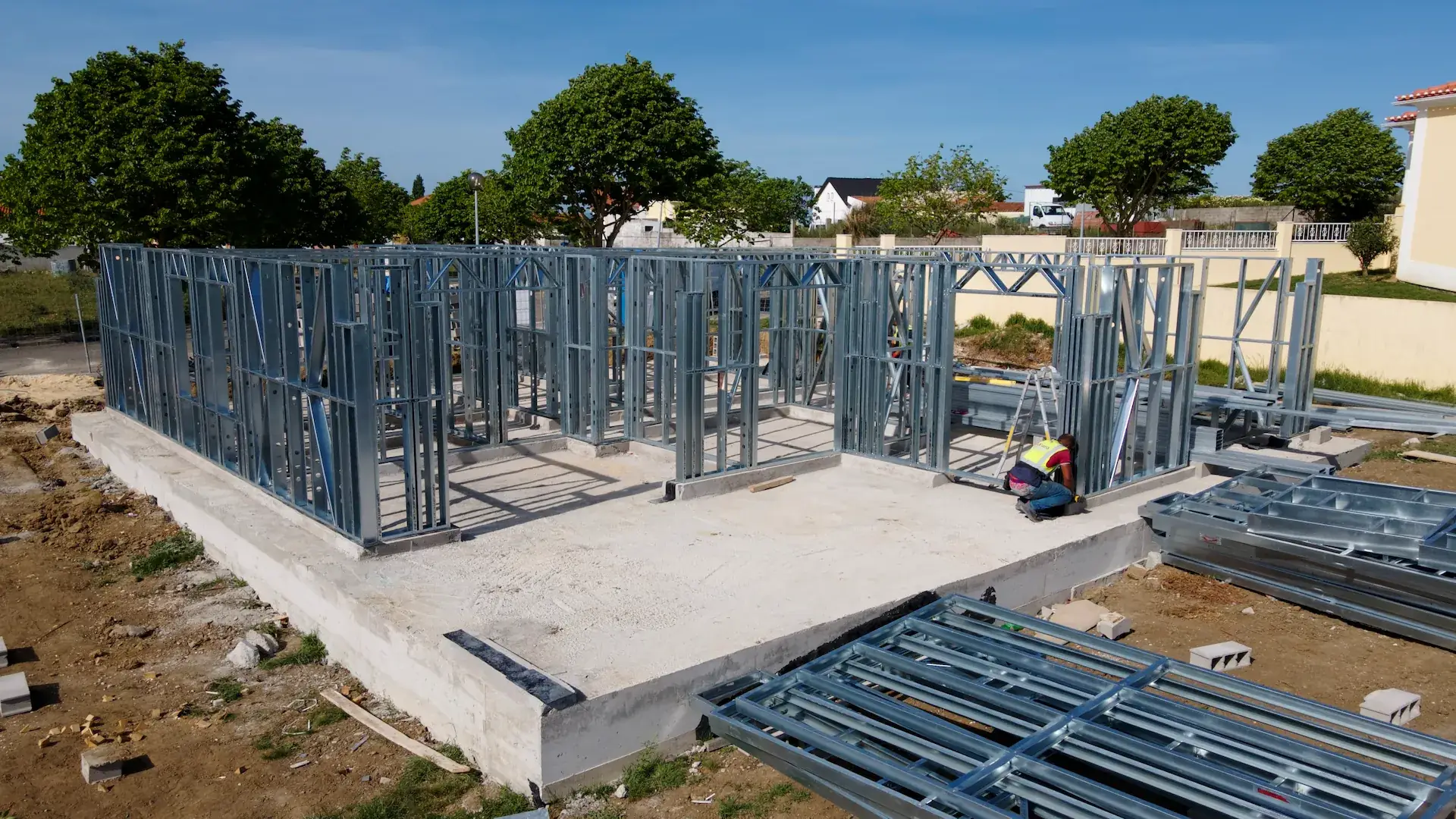 Exterior LSF Trabalhadores Montagem