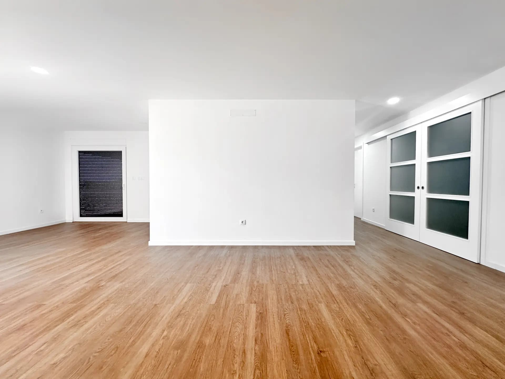 Sala Ampla Vista Parede