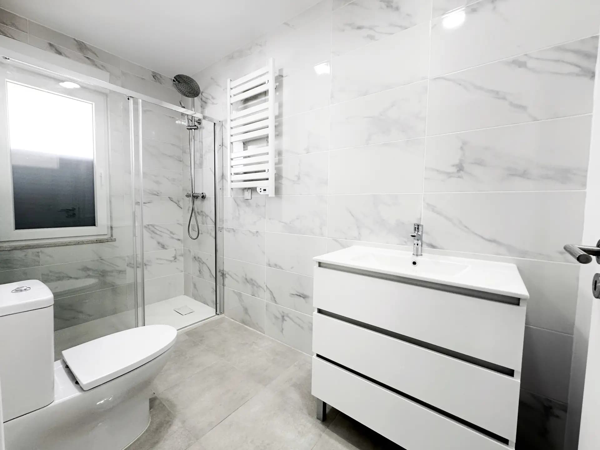Suite Principal com Vista Frontal